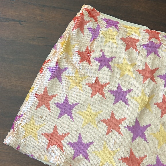Sequin star mini skirt 🌟 - Picture 2 of 4
